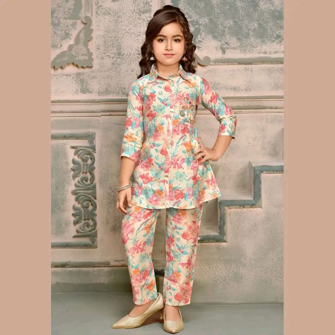 Beautiful trending Dress Winter Friendly Kids Girls  Piece Combo Co Ords Sets 1954